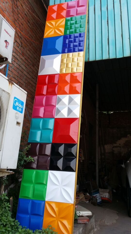 漯河意達鋼材彩鋼瓦廠 三維扣板安裝說明(圖1) 漯河意達鋼材彩鋼瓦廠 三維扣板安裝說明(圖1)